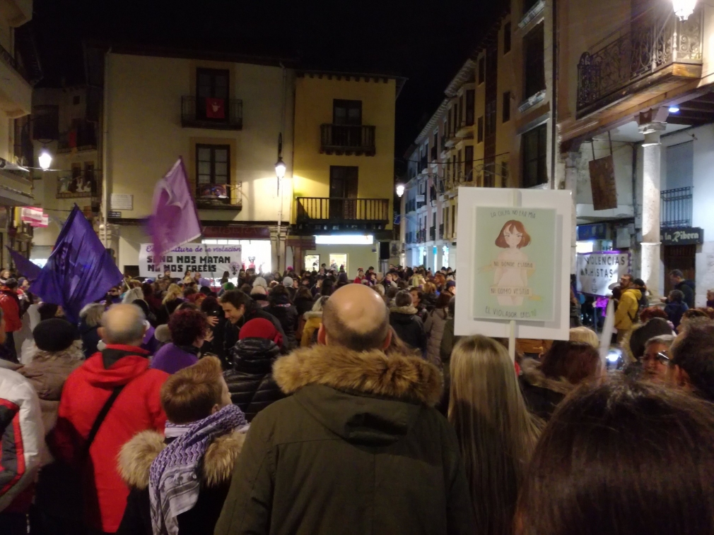 Izquierda Unida insta al Ayuntamiento de Aranda a hacer una declaración institucional de apoyo a la menor arandina agredida.