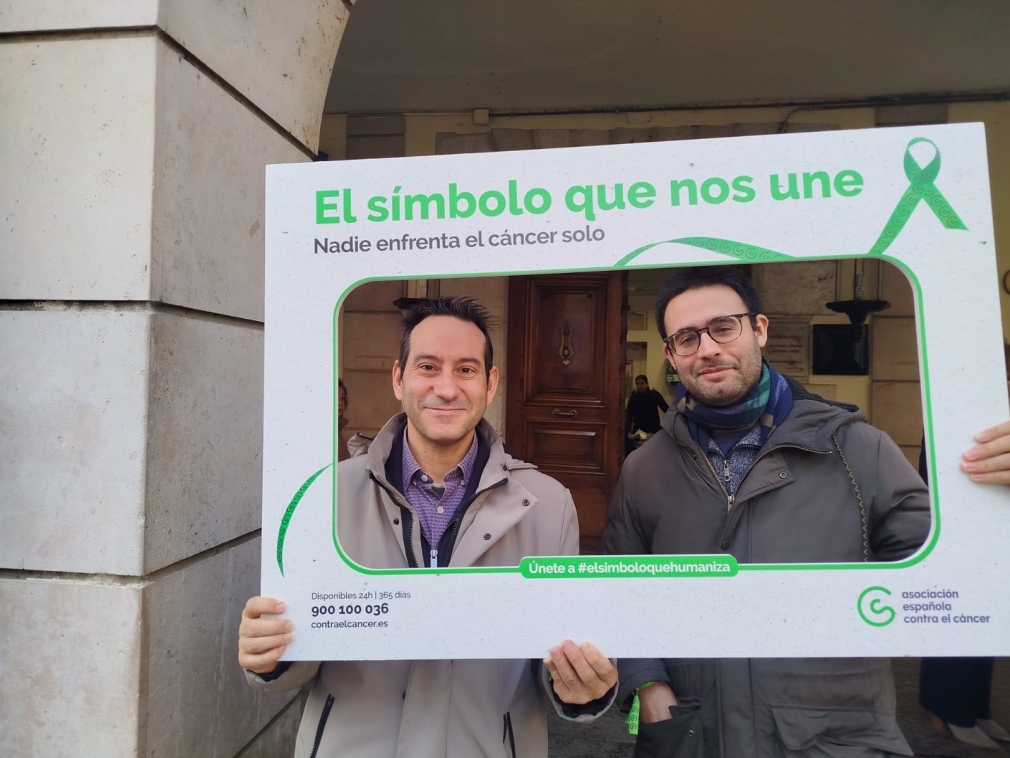 LUCHA CONTRA EL CÁNCER: SOMOS MUCH@S, PERO AÚN FALTAS TÚ