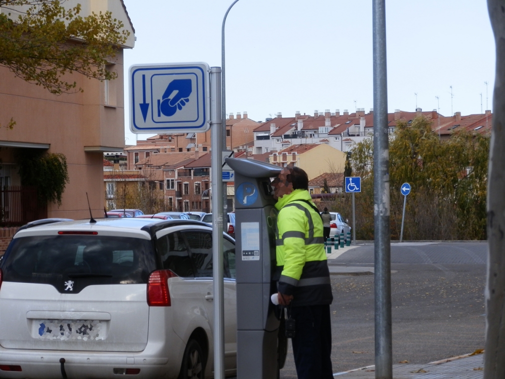 Izquierda Unida-Equo plantea modificaciones en la Ordenanza Reguladora de Aparcamiento (ORA)